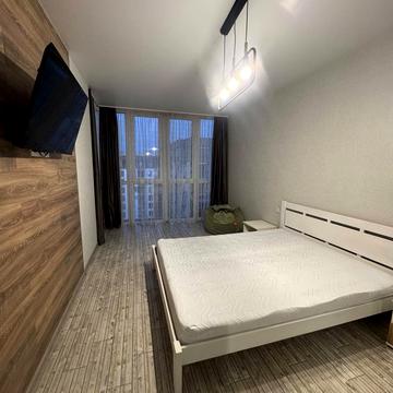 Трамвайна вул. (Революційна), 3в