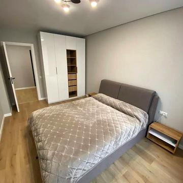 Юліана Пелеша вул., (Будинок 10)