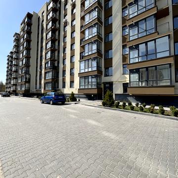 Сергія Зулінського вул. (Тарногродського), 39-Б