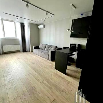 Повітряних Сил просп. (Повітрофлотський), 56