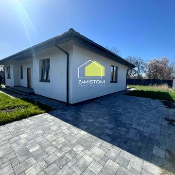 Центральна вул., 11