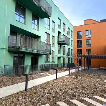 Любінська вул., (Будинок 4)