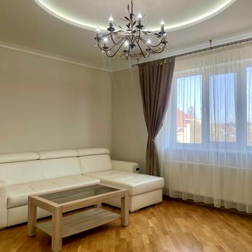 Миколи Куліша вул., 32