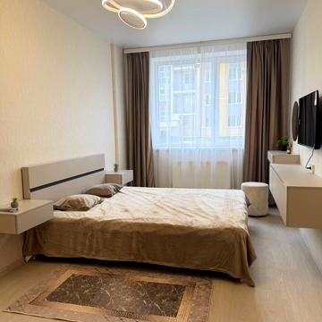 Європейська вул., 24