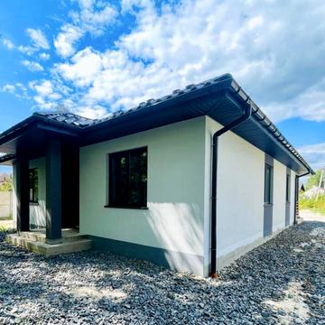 Лісова вул., 44