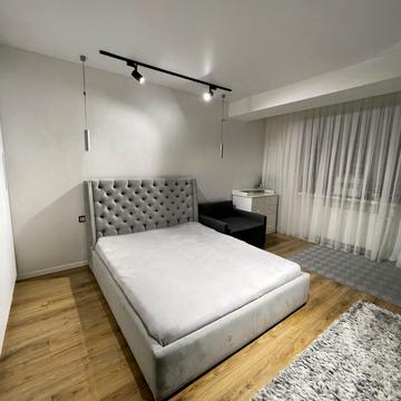 Героїв Майдану вул. (Червоноармійська), 53