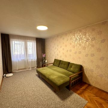 Якуба Коласа вул., 6