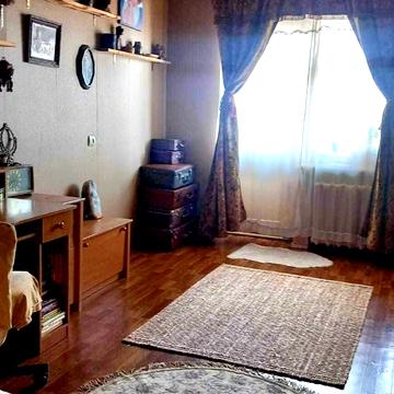 Небесної Сотні вул. (Пролетарська), 11