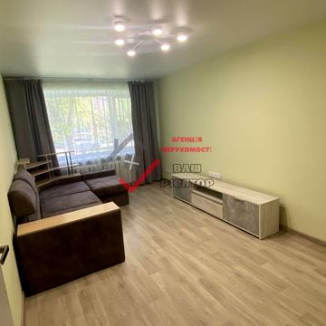 Лялі Убийвовк вул., 5