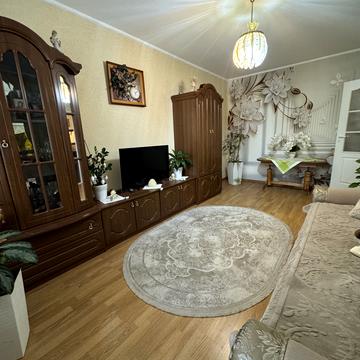 Романа Шухевича вул., 24