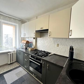 Івана Миколайчука вул., 8