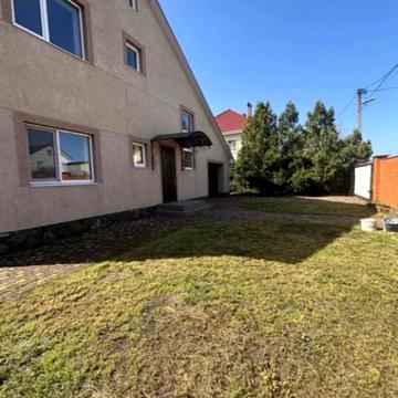 Горіхова вул.