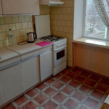 Романа Шухевича просп. (Генерала Ватутіна), 22