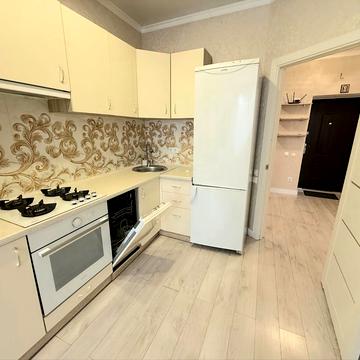 Сонячна вул., 5