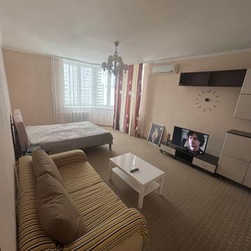 Драгоманова вул., 6-А