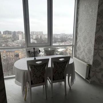 Разумовська вул., 10/12