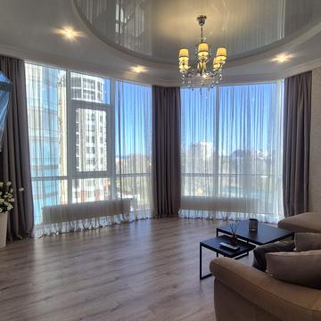 Італійський бульв., 1б