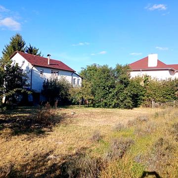 Богдана Хмельницького вул., 44