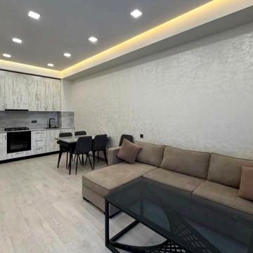 Китайська вул., 18