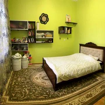 Миколи Гоголя вул., 5