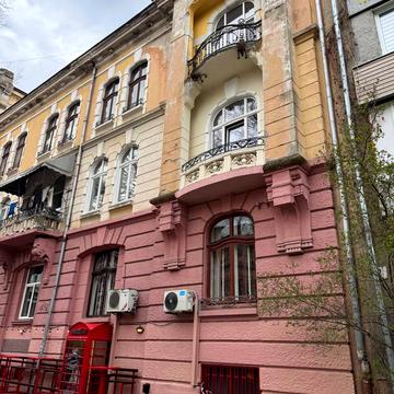 Гетьмана Мазепи вул., 24