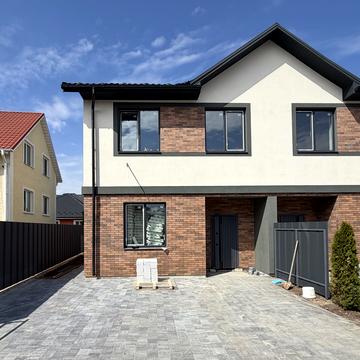 Назарія Яремчука вул., 5