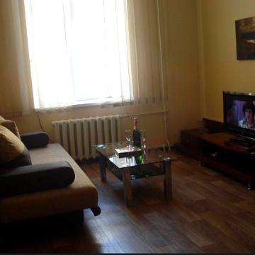 Дерибасівська вул., 18