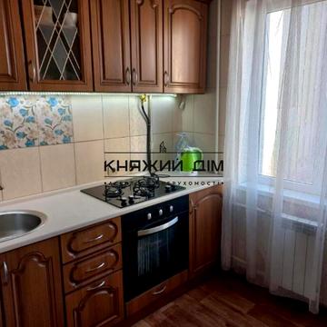 Павла Тичини просп., 12-А