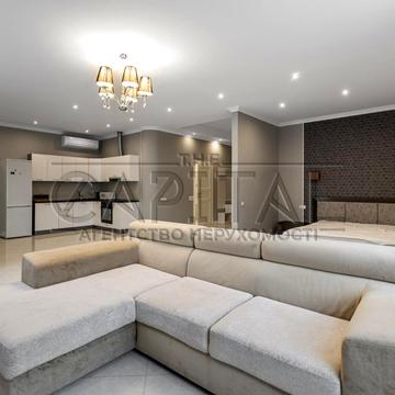 Болсуновська вул. (Сергія Струтинського), 23