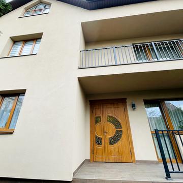 Білогорща вул.