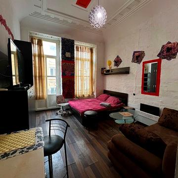 Братів Рогатинців вул., 14