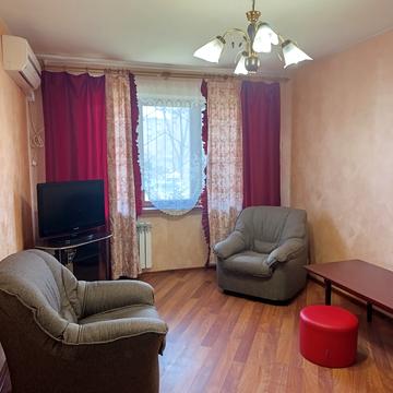 Героїв Харкова просп. (Московський), 218