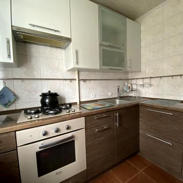 Героїв Крут вул. (Фурманова), 8