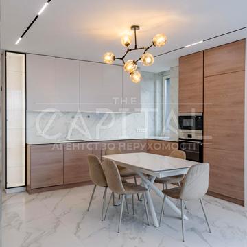 Ужгородський пров., 4/1