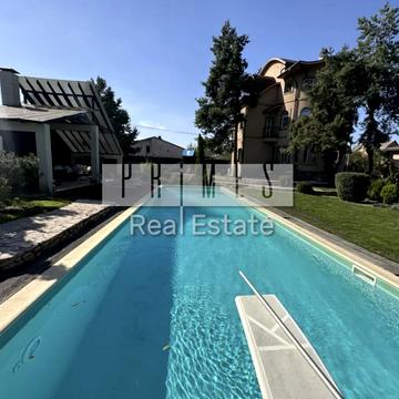 Костянтина Непопа вул.