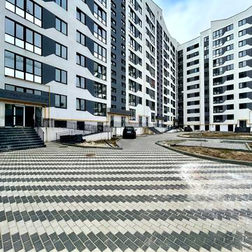Мисливська вул., (Будинок 2)
