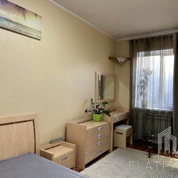 Бастіонна вул., 3/12