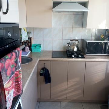 Ореста Левицького вул. (Академіка Курчатова), 3