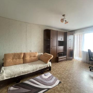 Євгена Чикаленка вул., 83