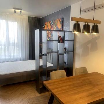 Олени Теліги вул., 25