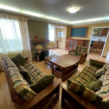 Бориса Гмирі вул., 3