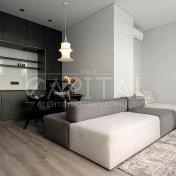 Салютна вул., (Будинок 02301-02303)