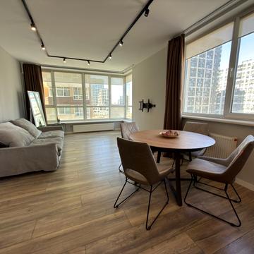 Європейського Союзу просп. (Правди), 41-Д