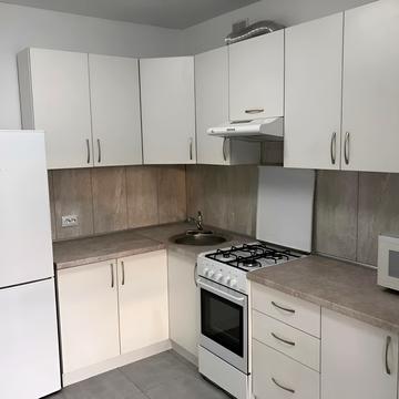 Олександра Довженка вул., 21а