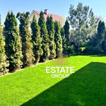 Гусяча вул., 17