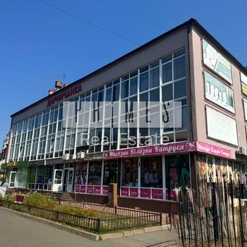 Ялтинська вул., 7