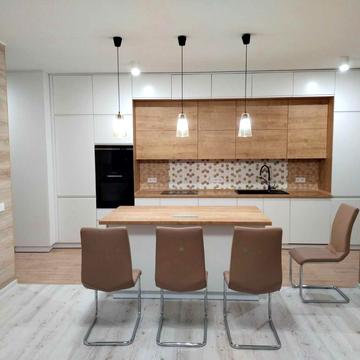 Воскресенська вул., 18-А