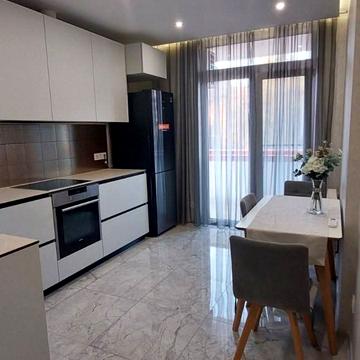 Героїв Майдану вул. (Червоноармійська), 226а