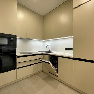 Всеволода Змієнка вул., 21