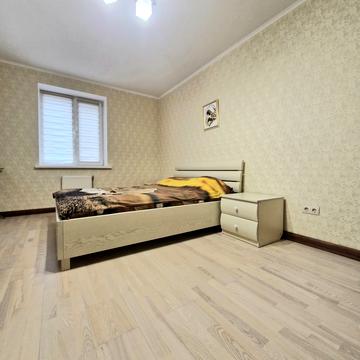 Тараса Шевченка просп. (Карла Маркса), 5